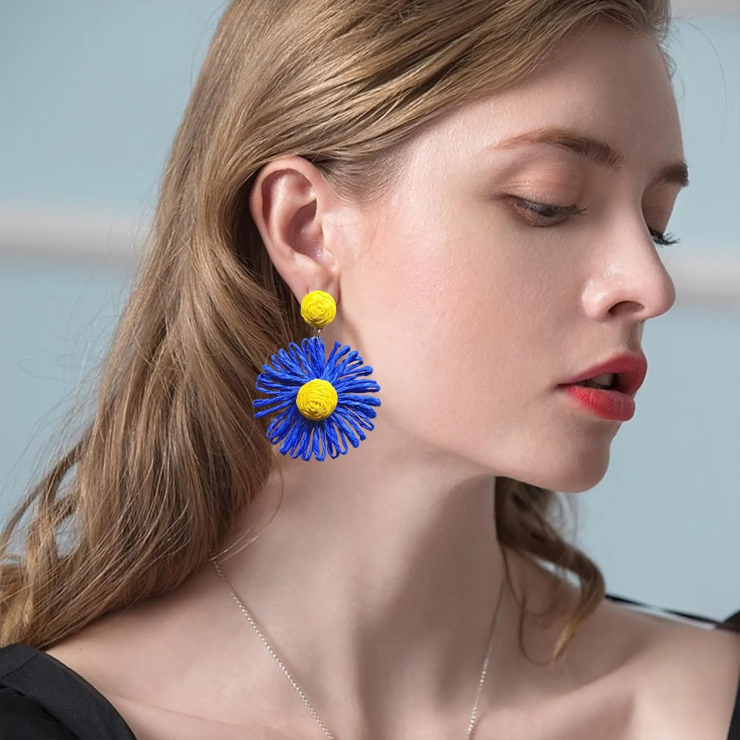 Flower Earrings Boho Raffia Straw Sunflower Earrings Bohemian Rattan Flower Drop Dangle Earrings for Women Girls Handmade Summer Tropical Beach Vacation Jewelry Gifts