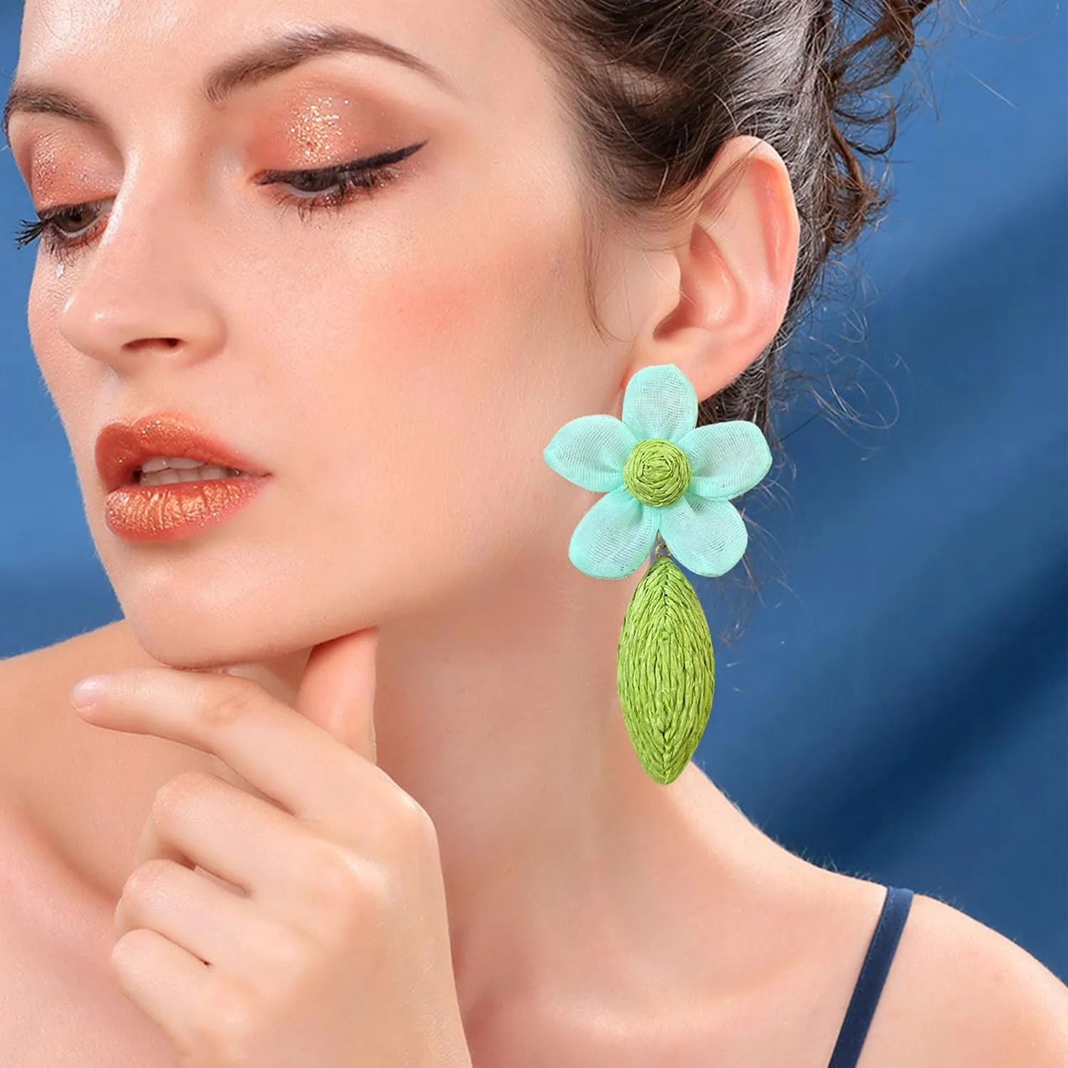 Flower Rattan Earrings for Women Statement Boho Raffia Straw Wrapped Flower Drop Dangle Earrings Summer Tropical Beach