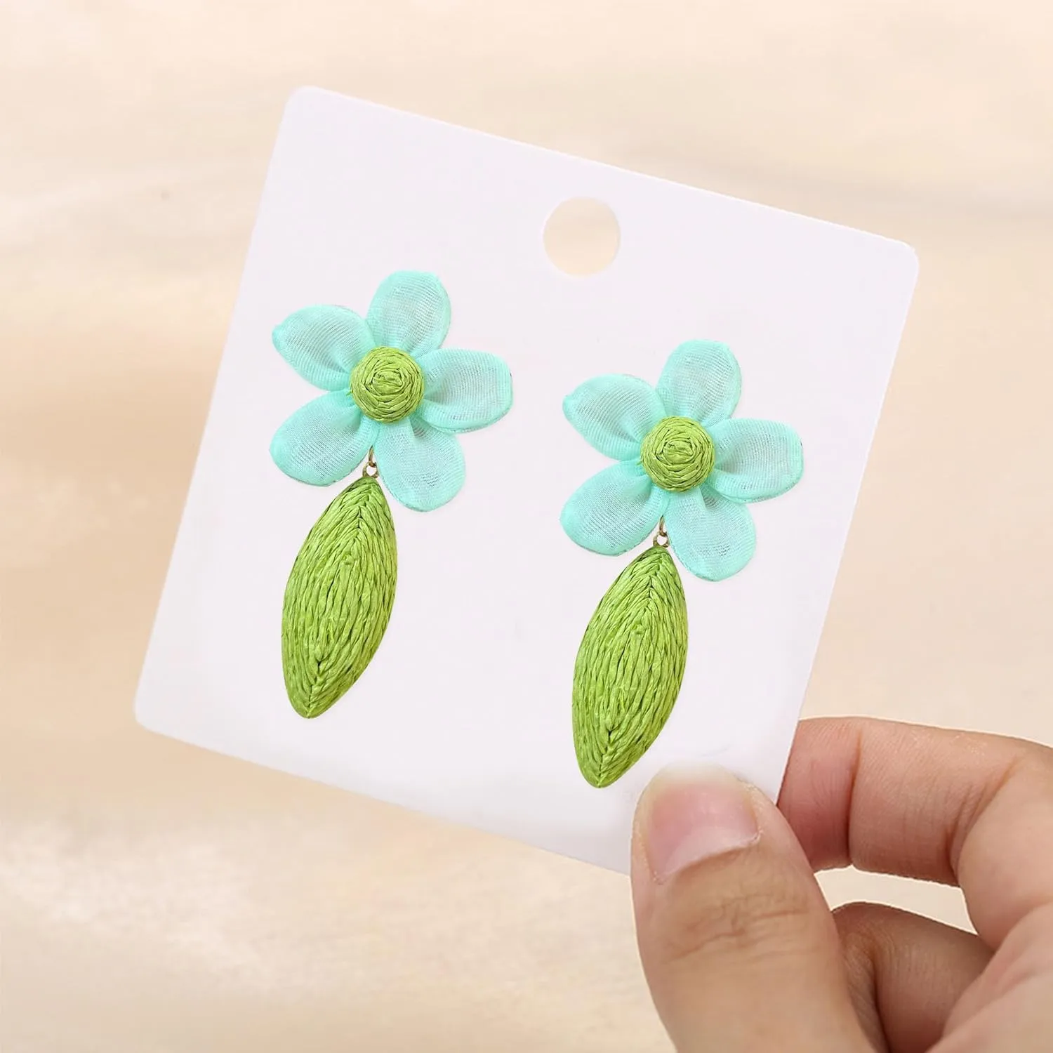 Flower Rattan Earrings for Women Statement Boho Raffia Straw Wrapped Flower Drop Dangle Earrings Summer Tropical Beach