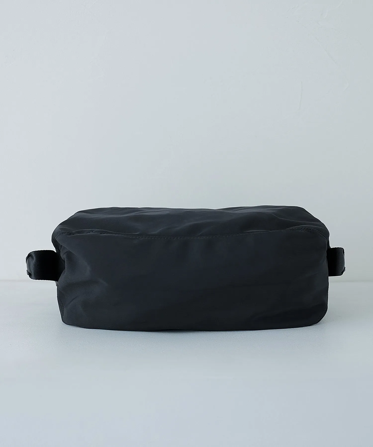 Half moon shoulder bag
