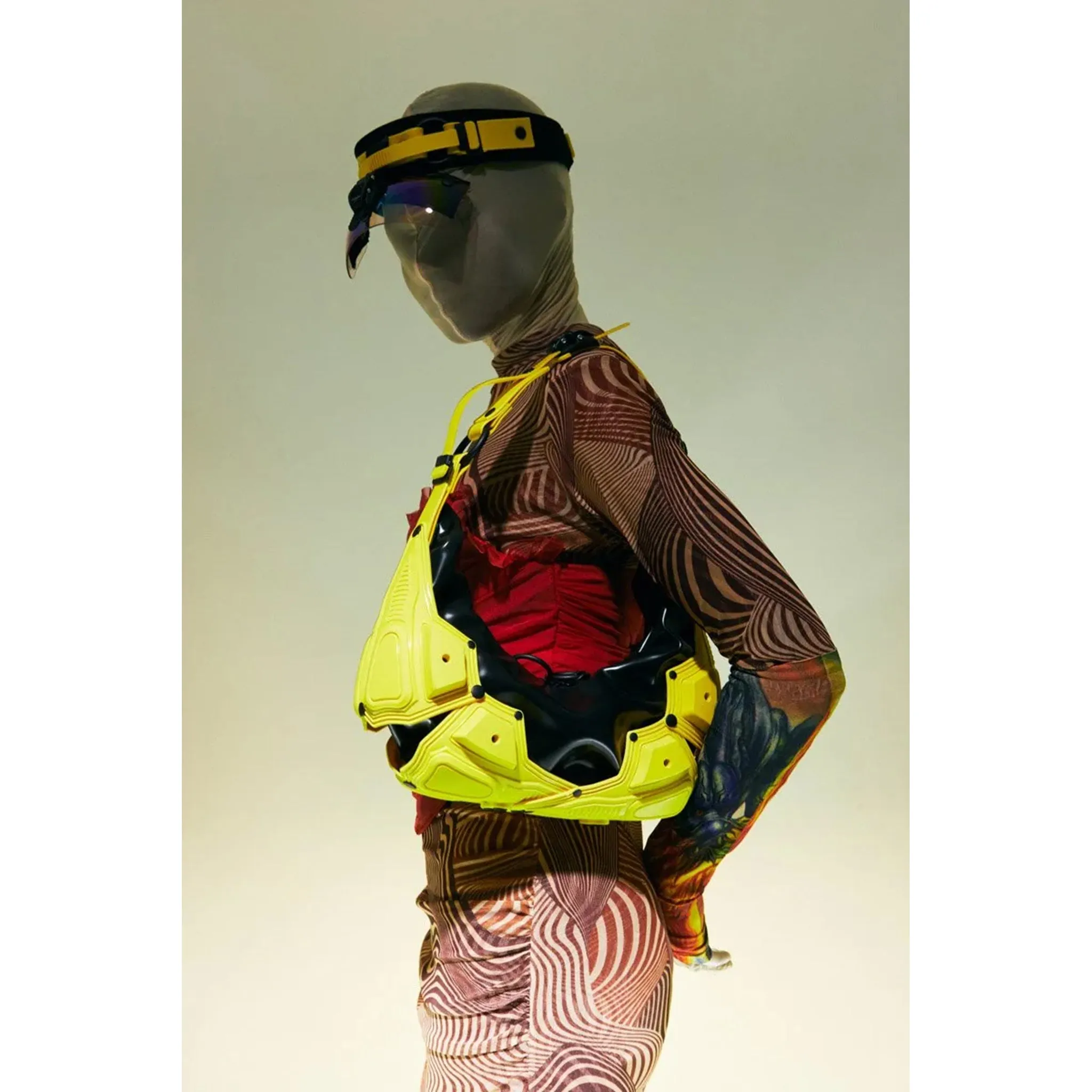 Module M02_SMALL HALF MOON BAG / YELLOW-BLACK MATT