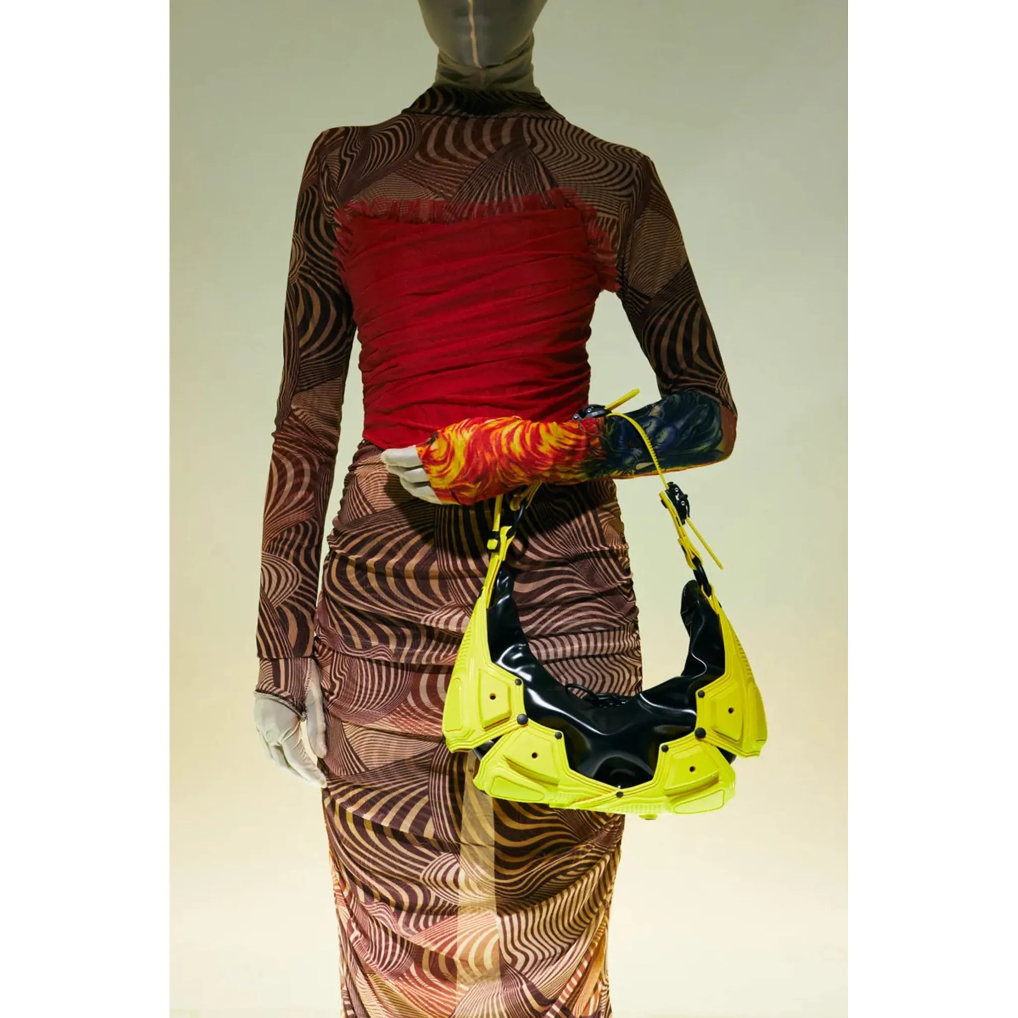 Module M02_SMALL HALF MOON BAG / YELLOW-BLACK MATT