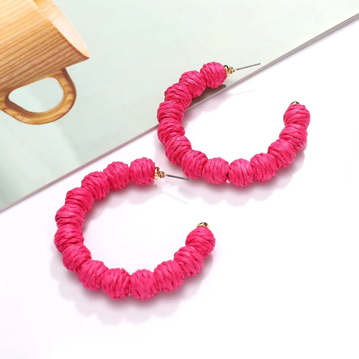 Raffia Earrings Boho Rattan Hoop Earrings for Women Summer Raffia Ball Large Circle Earrings Handmade Straw Wicker Earrings Beach Jewelry