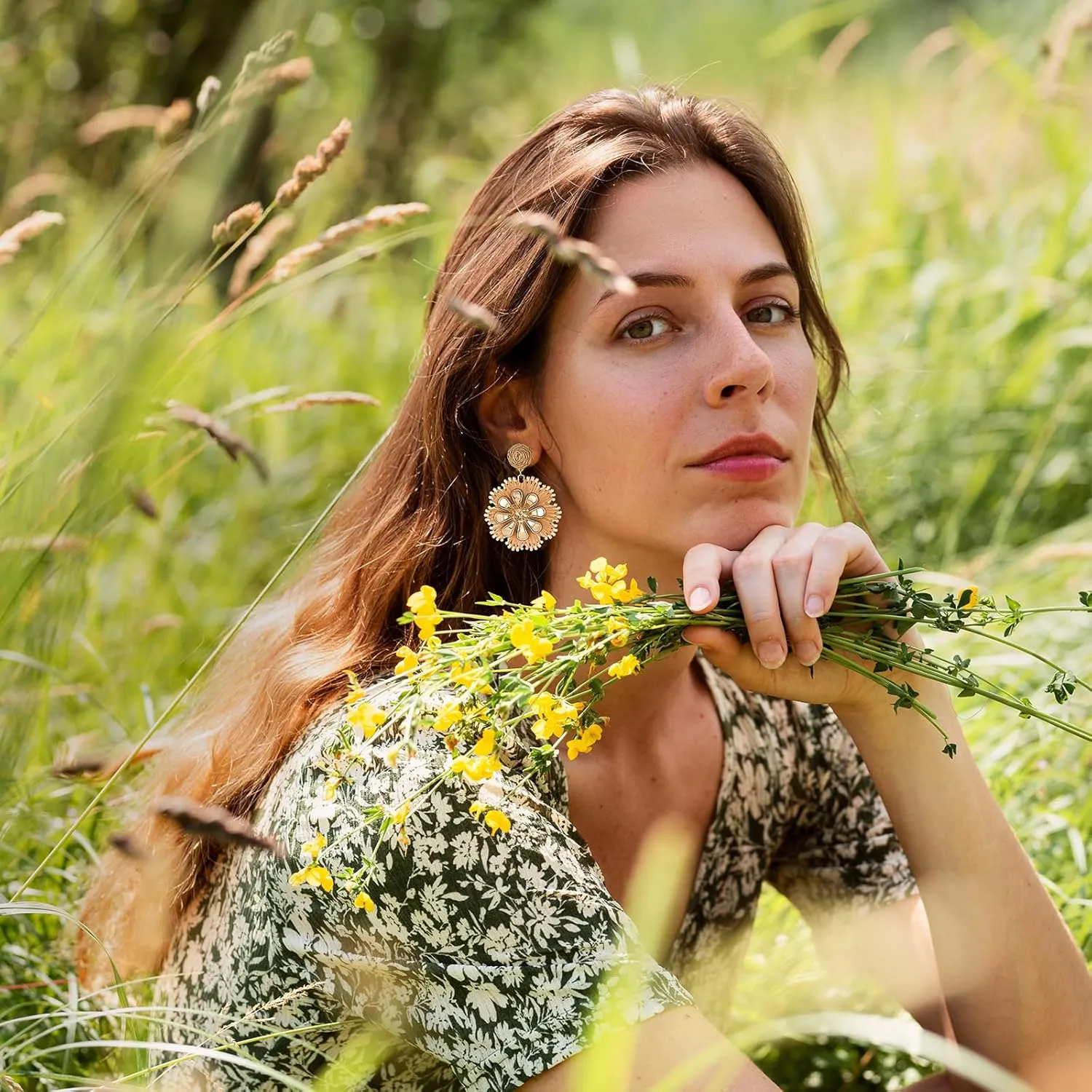 Raffia Flower Earrings,Cute Rattan Handmade Straw Wrapped Earrings Bohemian Flower Drop Dangle Earrings Statement Floral Summer Earrings