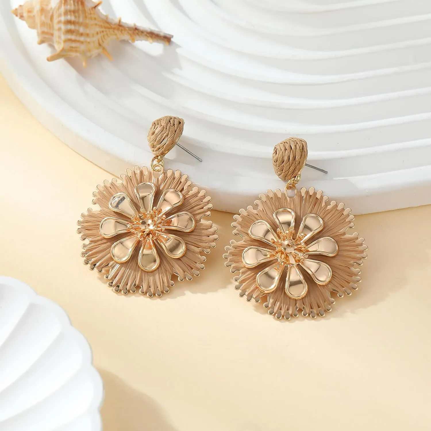 Raffia Flower Earrings,Cute Rattan Handmade Straw Wrapped Earrings Bohemian Flower Drop Dangle Earrings Statement Floral Summer Earrings