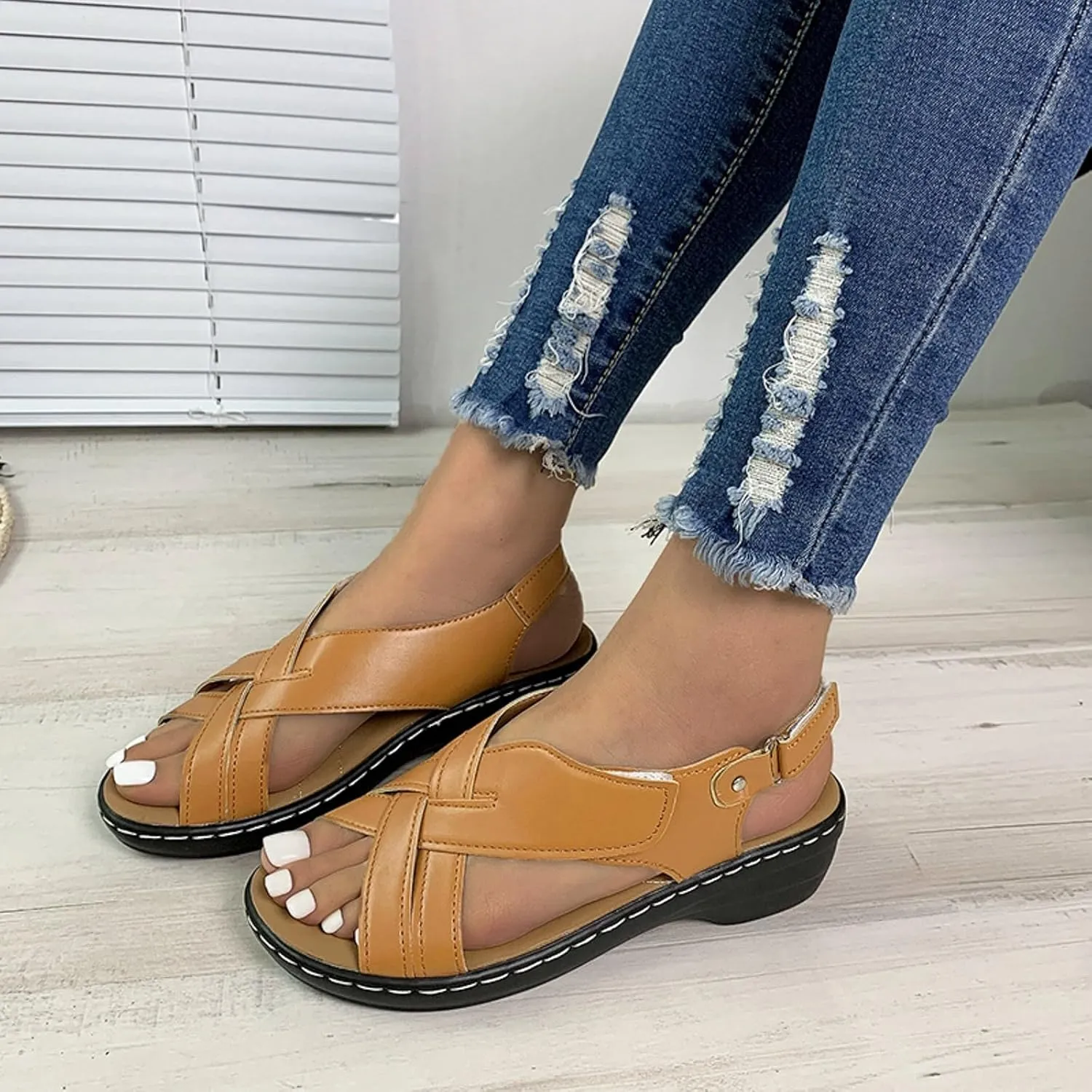 SuanlaTDS Womens Wedges Sandals Chunky Block Heels Open-toe Ankle Strap Summer Beach Dress Shoes Outdoor Casual Comfortable Peep Toe Platform Low Heel Wedges Walking Shoes