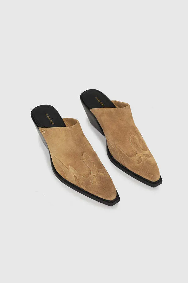 Tania Mules Camel